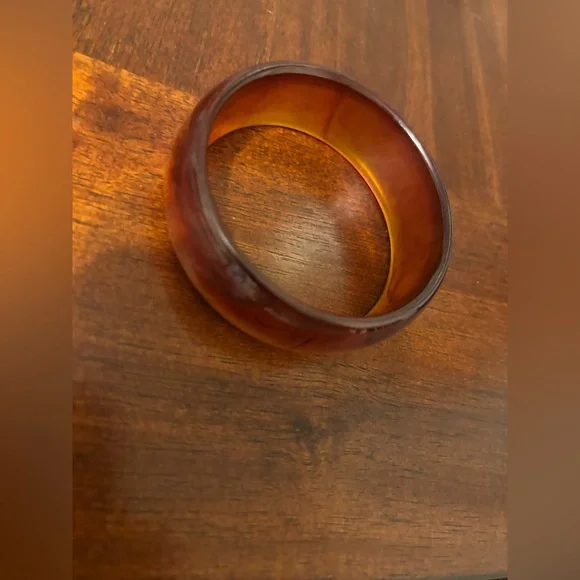 Bakelite Wide Iced Tea Bracele - Picture 12 of 14